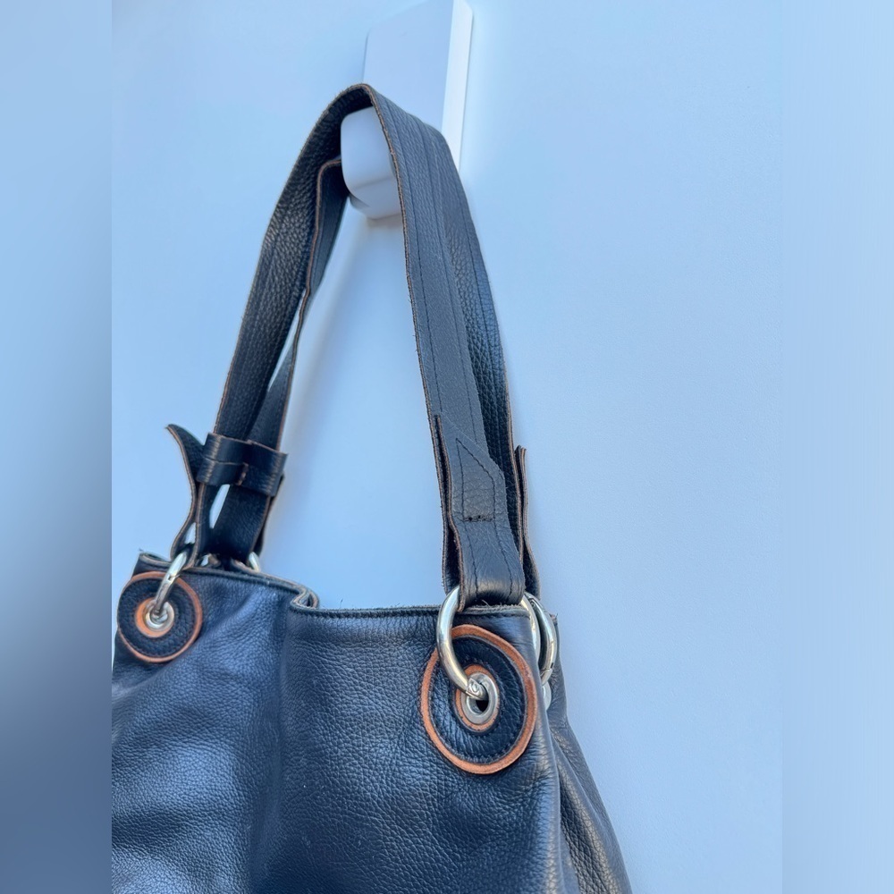 Nicoli Black Pebble Leather Brown Trim Shoulder Bag - Picture 5 of 16